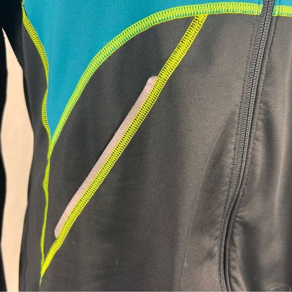 Under Armour Run Cold Gear Jacket Semi Fitted Full Zip Black Turquoise Athletic - Picture 12 of 12
